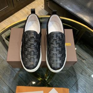 ボッテガ ヴェネタ 人気が継続中2色可選 BOTTEGA VENETA 海外でも大人気 スニーカー 2020年春限定