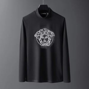 ヴェルサーチ 2色可選 VERSACE手の届きやすい価格帯 長袖Tシャツ 定番人気の2020秋冬モデル