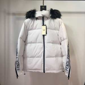 ダウンジャケット メンズ おしゃれでおすすめ今季トレンド フェンディ おススメの秋冬アイテムをCHECK FENDI 2020トレンドファッション新品