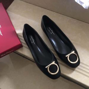 2020春夏トレンドアイテム 春夏の流行りトップス サルヴァトーレフェラガモ FERRAGAMO ローファー 3色可選