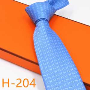 HERMES ネクタイ 2020秋断然ブランド推し エルメス絶対おさえるべきカラーと最新