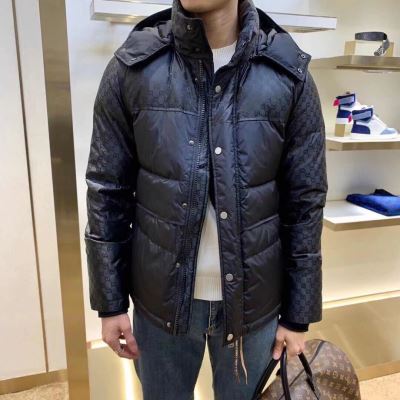 GUCCI グッチ 綿服/ダウンジャケット ★安心★追跡付 人気商品