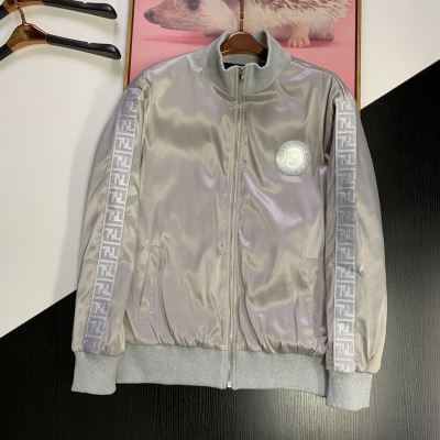 FENDI フェンデイ 綿服/ダウンジャケット 美品！ 人気商品