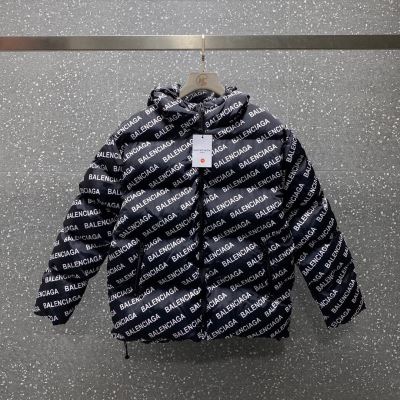 BALENCIAGA バレンシアガ 綿服/ダウンジャケット 高級感溢れるデザイン