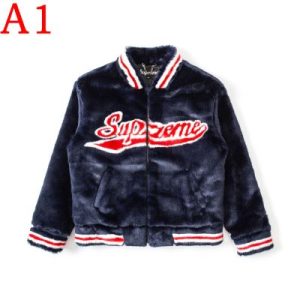 シュプリーム Supreme ダウンジャケット/綿入れ Faux Fur Varsity Jacket