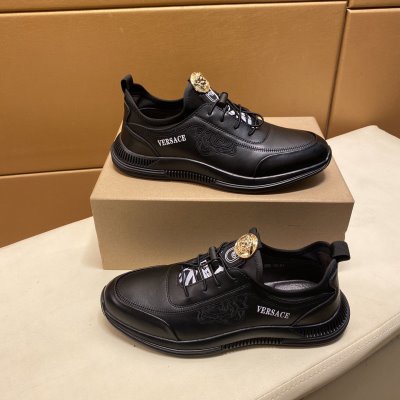 カジュアルシューズ/スニーカー ヴェルサーチ VERSACE 今年も人気 大注目国内完売数量限定
