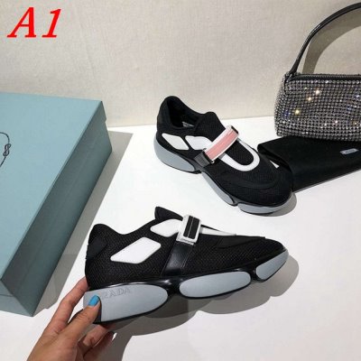 PRADA プラダ スニーカー 完売必須 AW