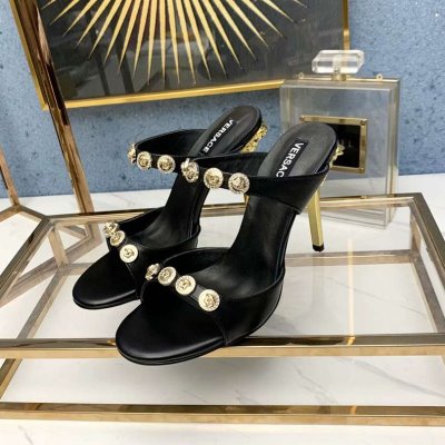 VERSACE ヴェルサーチ サンダル/ミュール 最新☆大人気☆話題沸騰 AT