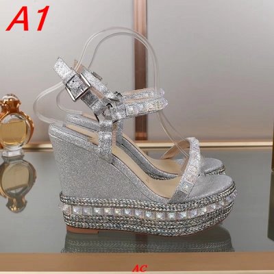 CHRISTIAN LOUBOUTIN クリスチャンルブタン サンダル/ミュール 愛用ブランド AT