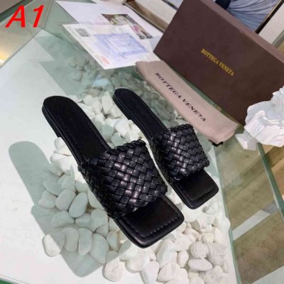 BOTTEGA VENETA ボッテガヴェネタ サンダル/ミュール 激レア 入手困難 AW