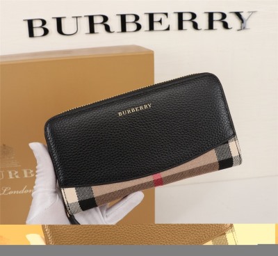 BURBERRY バーバリー 財布 レディース 美品！ AO