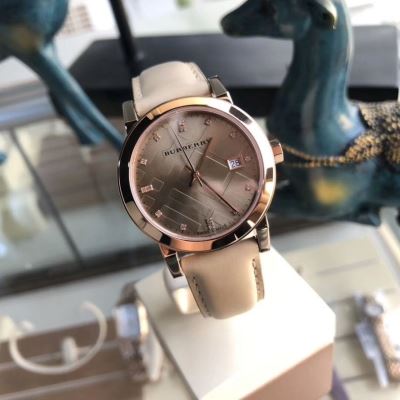 バーバリー BURBERRY 時計 ウォッチ 贈り物にも◎