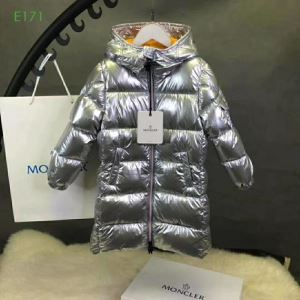 新色続々登場 モンクレール じわじわと人気上昇中 MONCLER 高級感ある　ダウンジャケット 3色可選