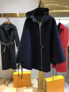 やっぱり優しい色 ハーフコート 最新秋冬トレンドをチェック202020秋冬 ルイ ヴィトン LOUIS VUITTON 絶対おさえるべきカラーと最新