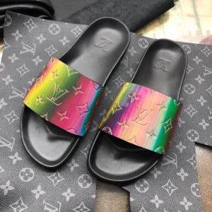 【2020年】夏のファッション ルイ ヴィトン LOUIS VUITTON 気持ちいい真夏日にぴったり サンダル 風通しのよい