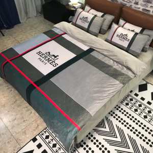 エルメス気になる2020年秋のファッション HERMES 寝具4点セット今年らしい新しい人気色