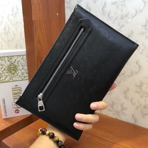 ポーチ 秋にはやる最新作を先取り ルイ ヴィトンさわやかに新品おすすめ LOUIS VUITTON 2020秋冬トレンドアイテム