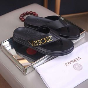 ヴェルサーチVERSACE 2色可選 今旬のシルエットバランス サンダル肌触りの良いサラりと 2020春夏も引き続きトレンド