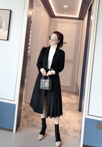 2020秋、イチオシ上品　プラダ 新作アイテムが今年流　PRADA　今シーズン注目のアイテム　コート秋こそ楽しめるアイテム