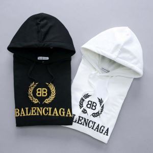 パーカー 2020秋に注目したい バレンシアガ BALENCIAGA ファッショントレンドを早速チェック 2色可選 最高にCOOL秋冬新作