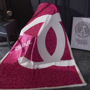 のトレンドアイテム シャネル 不眠症対策 ストレス解消 CHANEL ブランケット 静電気軽減