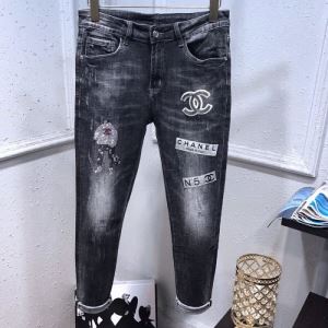 手の届くプライスが魅力的 ジーンズ 素敵なアイテム シャネル CHANEL 20SSトレンド