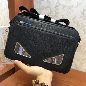 ミニバッグ 人気ランキング2020秋冬新作 フェンディ FENDI 大人っぽい雰囲気が感じ 今季らしい着こなし存在感