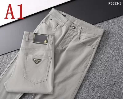 2025春先PRADA プラダビジネスカジュアルエスケープカラーチョイス充実