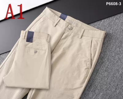 2025春先PRADA プラダビジネスカジュアルビビッドカラーチョイス充実