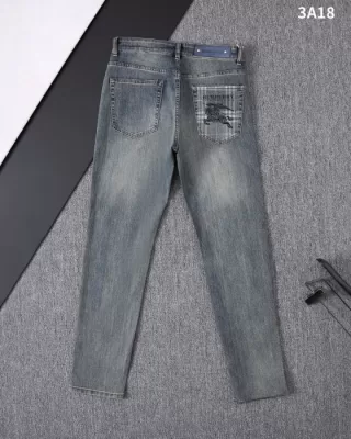 2025春先BURBERRY バーバリージーンズ/デニムリラックス