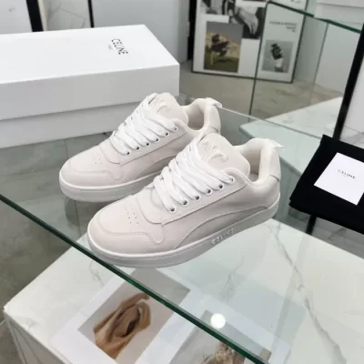 CELINE スニーカーオフィスで差がつく！シックなモノトーンモデル