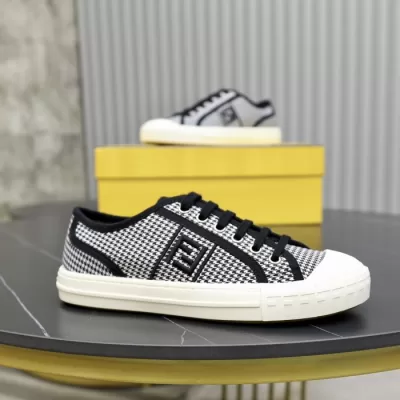 FENDI スニーカー通勤男子必見!疲れ知らずのビジネスシューズ