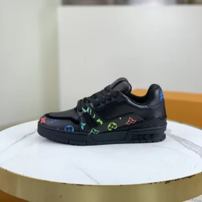 LOUIS VUITTON スニーカー通勤男子必見！疲れ知らずのビジネスシューズ