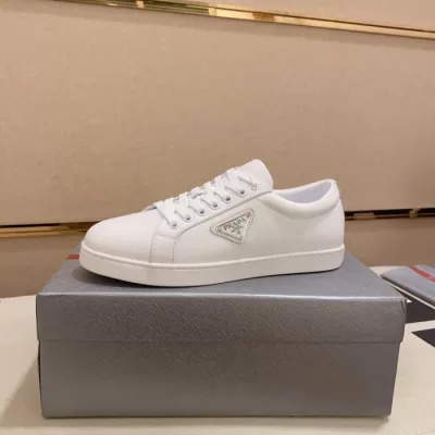 PHILIPP PLEIN スニーカー秋のアウトドアシーズン!耐久性重視のトレイルモデル
