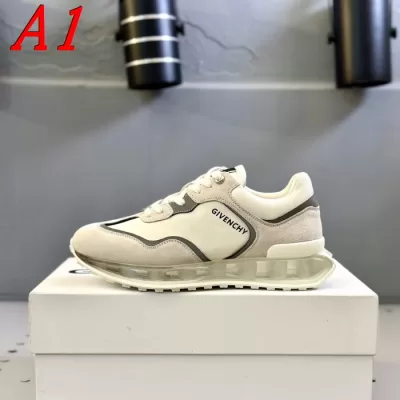 GIVENCHY スニーカーパパと子供でお揃い！ファミリーコーデ提案