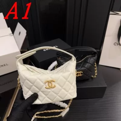 2025 頑丈 ショルダーバッグ/ハンドバッグ CHANEL  シャネル   15CM