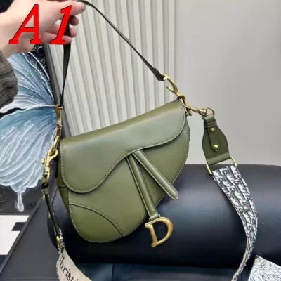 2025 美品 ショルダーバッグ/ショルダーバッグ DIOR ディオール 25CM