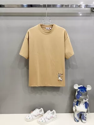 2025新作 BURBERRYバーバリー ラウンドネック 半袖Tシャツ   ジェンダーレス