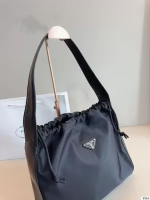 2025 オールシーズン ハンドバッグ PRADA  プラダ   36CM