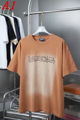 2025新作 BALENCIAGAバレンシアガ ラウンドネック 半袖Tシャツ   エネルギッシュ