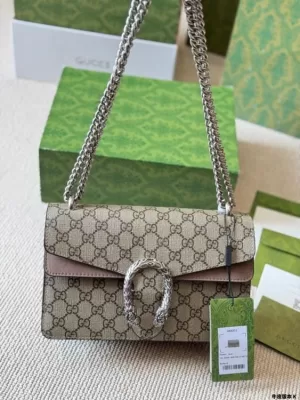 2025 機能的な ショルダーバッグ/ショルダーバッグ GUCCI グッチ 25CM