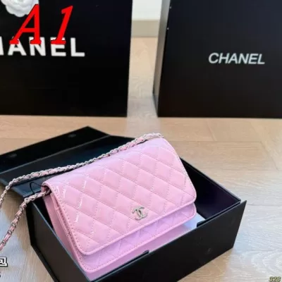 2025 ロマンチック ショルダーバッグ/ショルダーバッグ CHANEL  シャネル   19CM