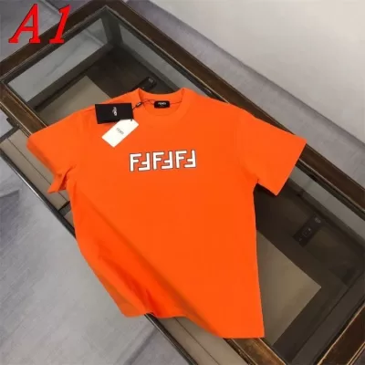 2025新作 FENDIフェンデイ ラウンドネック 半袖Tシャツ クール&カジュアル