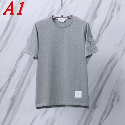 2025新作 THOM BROWNEトムブラウン ラウンドネック 半袖Tシャツ   ミステリアス