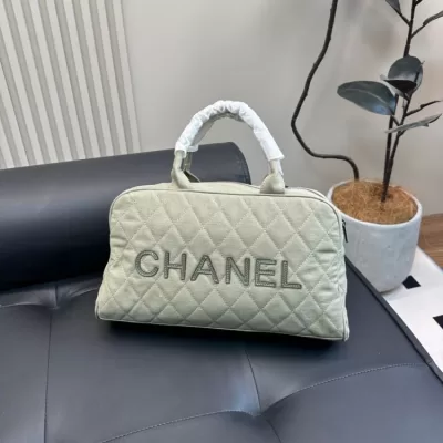 2025 丈夫 ショルダーバッグ/ハンドバッグ CHANEL  シャネル   37CM