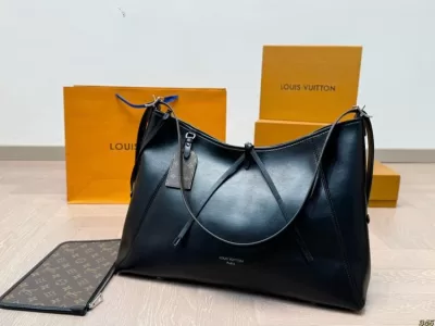 2025 職人技 わきの下包み LOUIS VUITTON ルイヴィトン 23CM