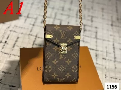 2025 コレクターズアイテム スマホケース LOUIS VUITTON ルイヴィトン 10CM