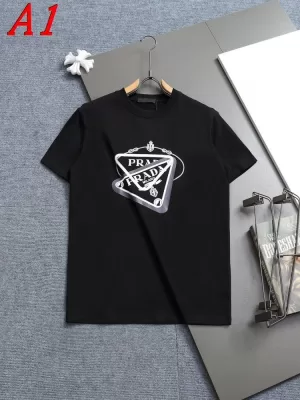 PRADAプラダ 2025新作 クルーネック 半袖Tシャツ パワフル