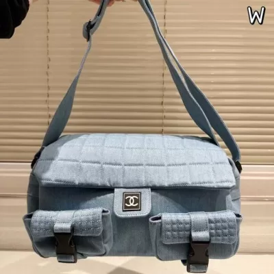 2025 大容量 ショルダーバッグ/ショルダーバッグ CHANEL  シャネル   41CM