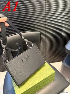 2025 完成度が高い カメラバッグ GUCCI グッチ 22CM